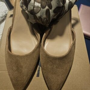 Pointed Toe Slingback Heels in Cognac Suede